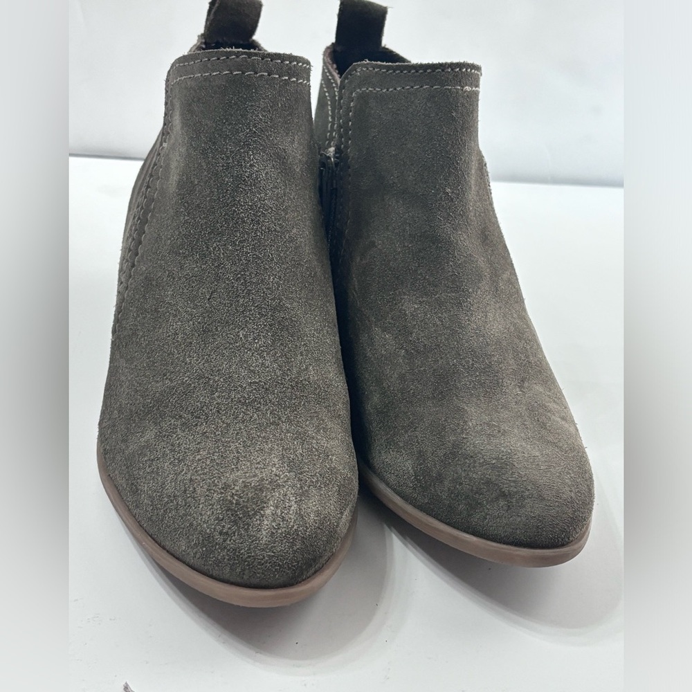 Diba Layla Suede Bootie in Taupe ๐ - Picture 3 of 8